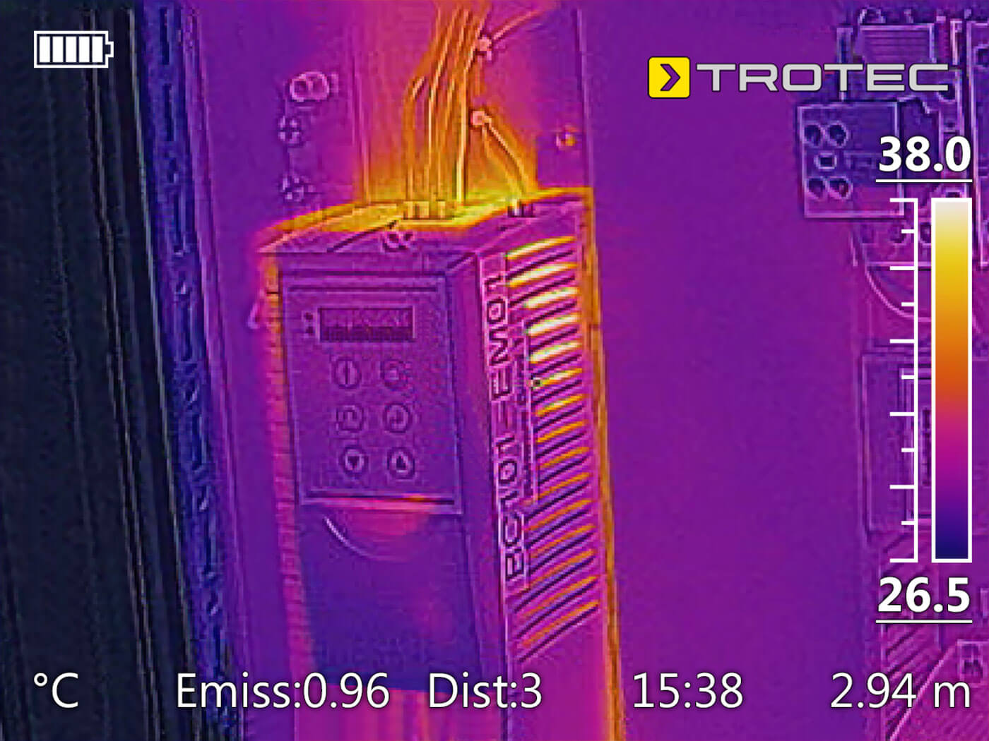 termokaamera-plus-anzeige-c2f3 professionaalne termokaamera