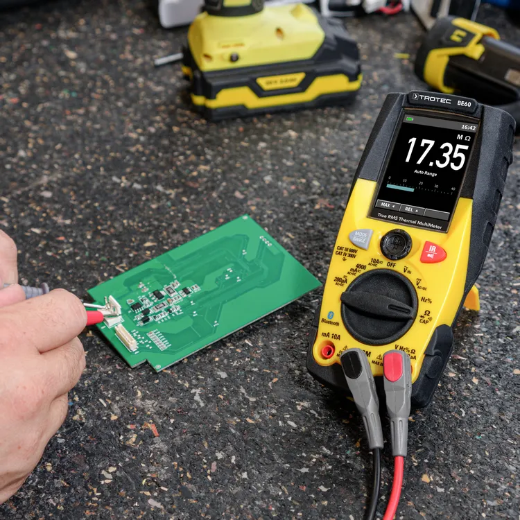 multimeeter integreeritud termokaameraga BE60